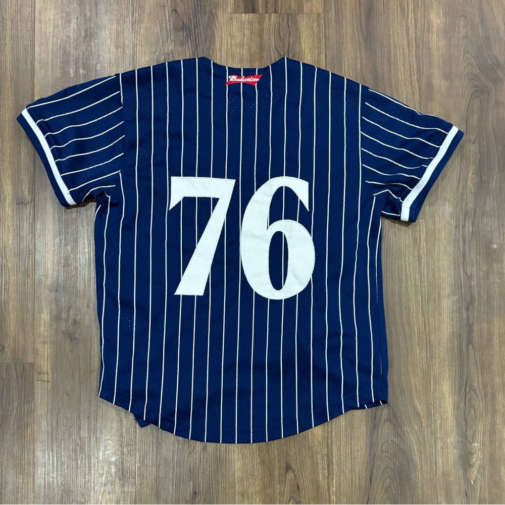 Blue trendy jersey